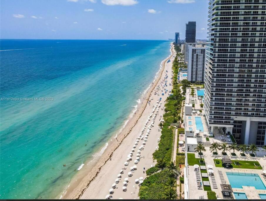 Ocean Views - Pool & Gym - Pet Friendly - Close To Beach Hallandale Beach Eksteriør billede