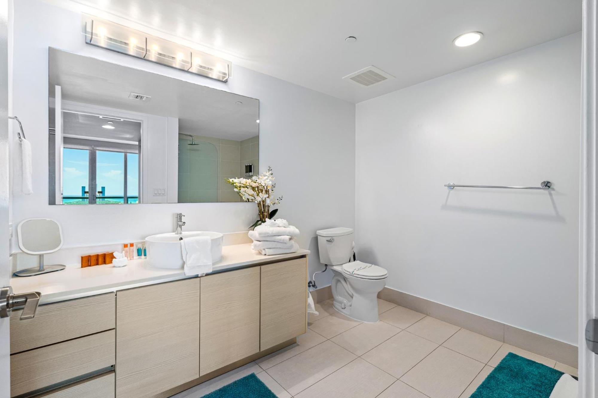 Ocean Views - Pool & Gym - Pet Friendly - Close To Beach Hallandale Beach Eksteriør billede