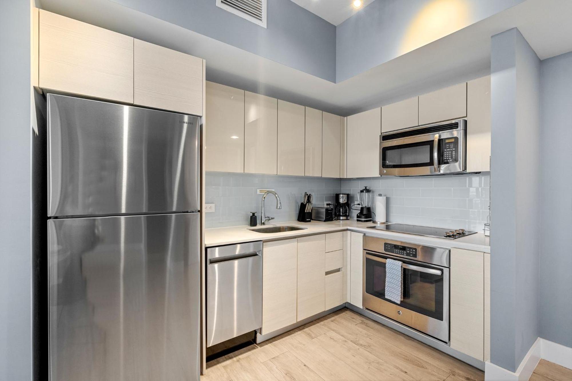 Ocean Views - Pool & Gym - Pet Friendly - Close To Beach Hallandale Beach Eksteriør billede